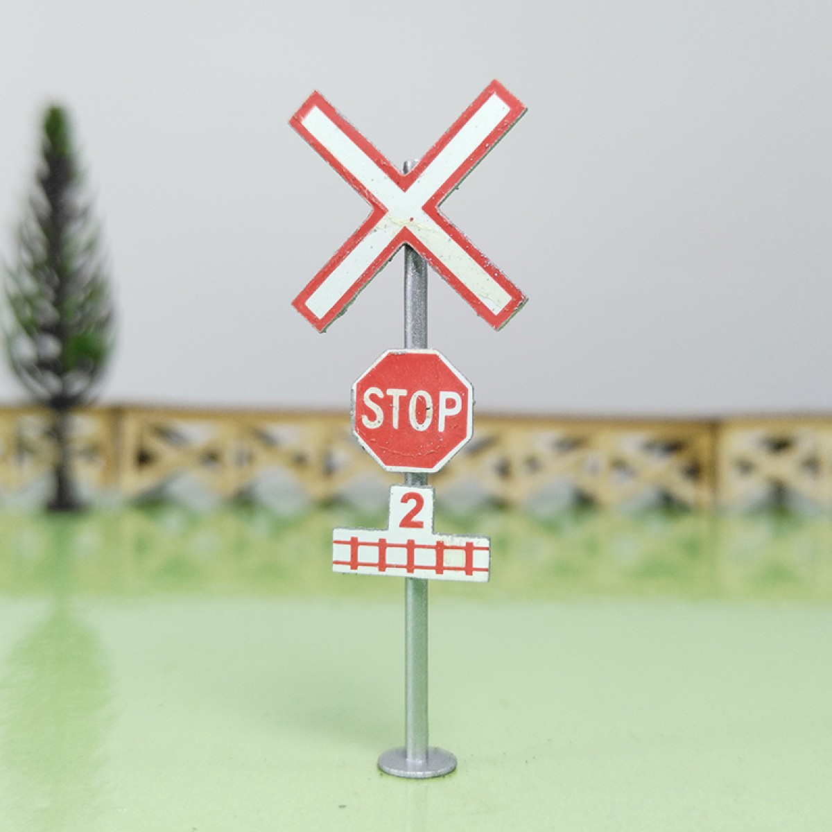 1 x HO scale railroad warning sign Canadian STOP crossing 2 TRACKS #CCS2T